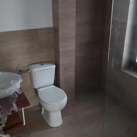 ゲストハウス Rasarit La *