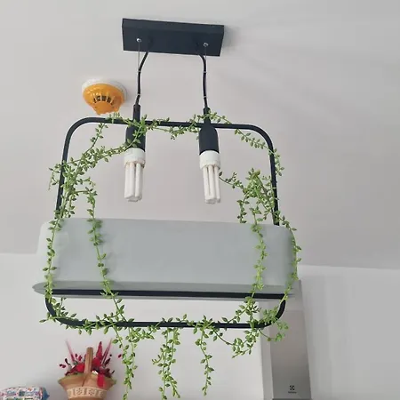 ゲストハウス Rasarit La