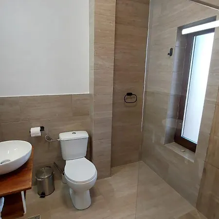 Konukevi Rasarit La Vadu